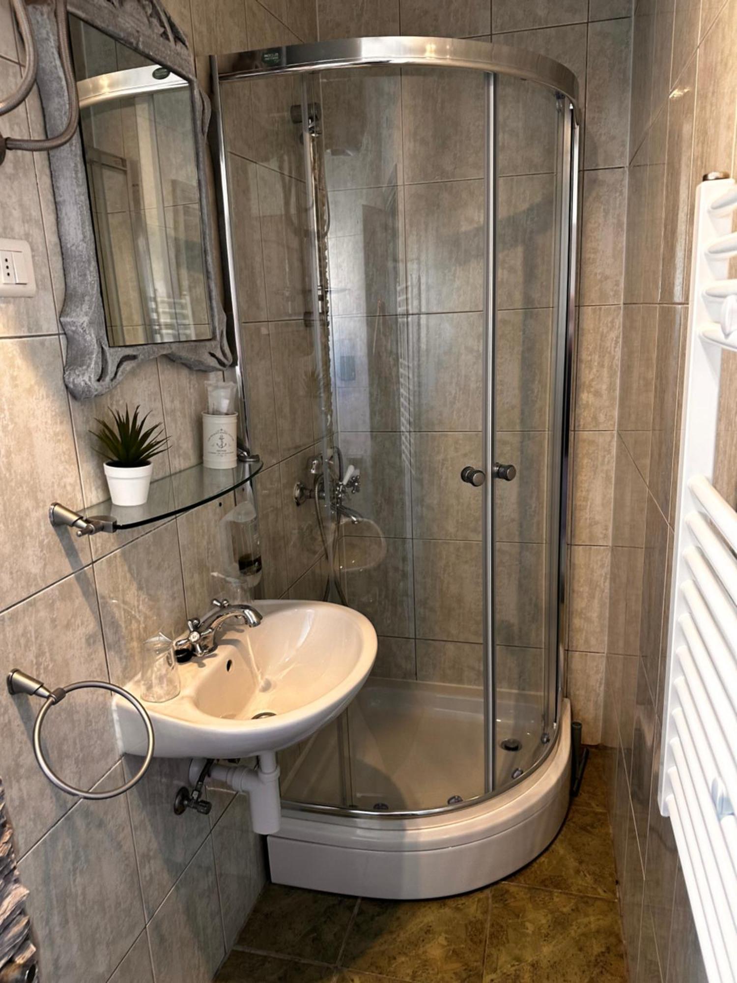 XIV Century Rooms Kastela Ruang foto