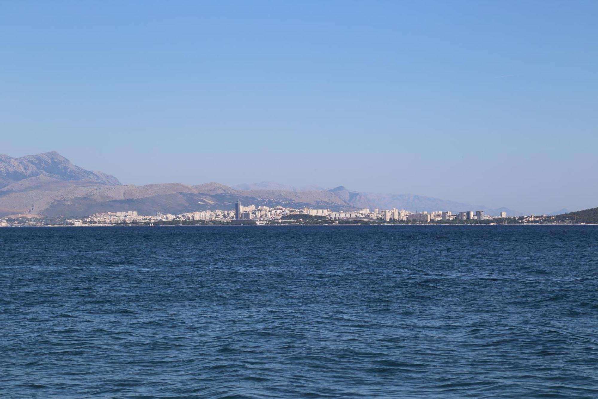 XIV Century Rooms Kastela Ruang foto