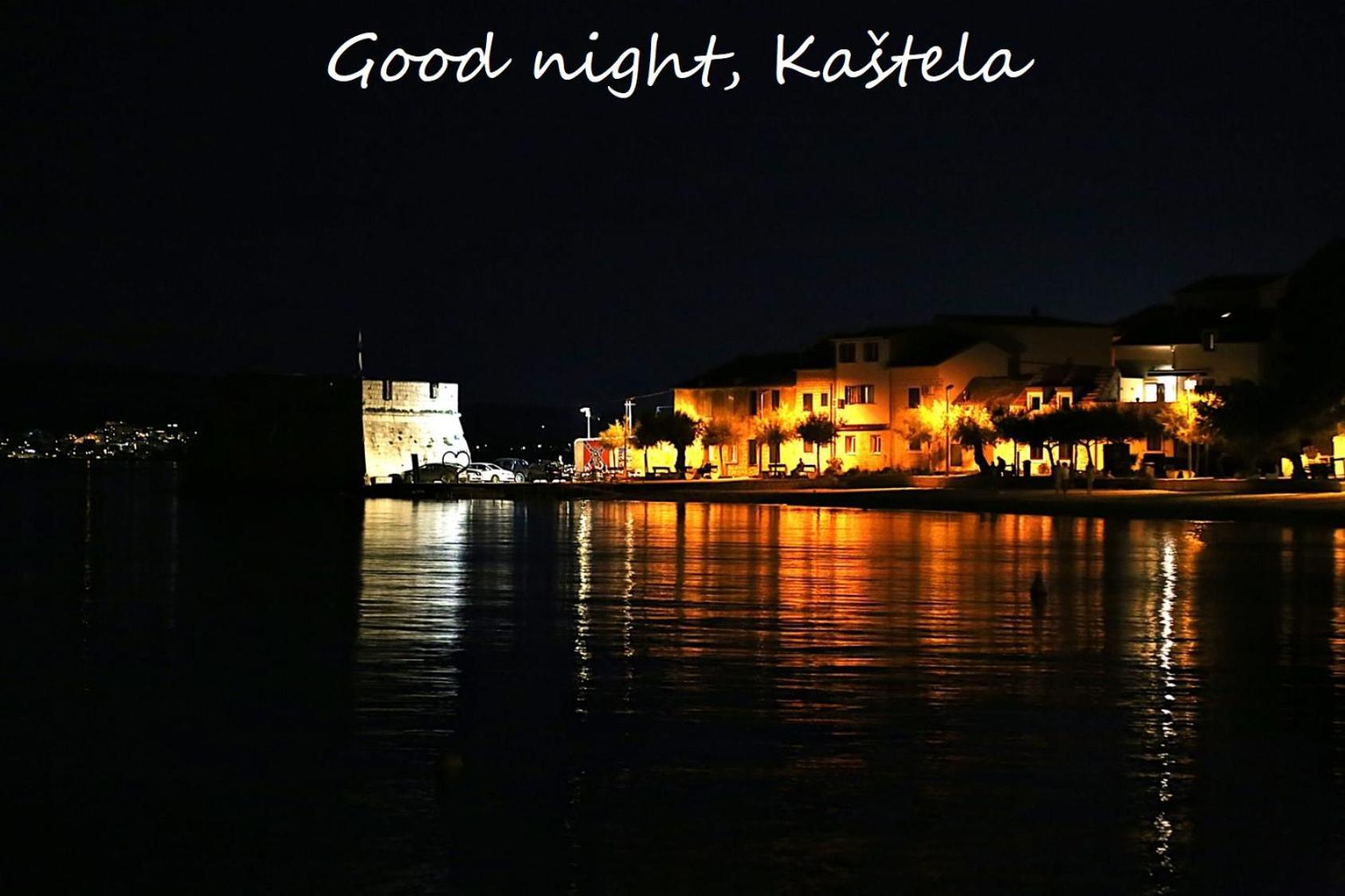 XIV Century Rooms Kastela Bagian luar foto